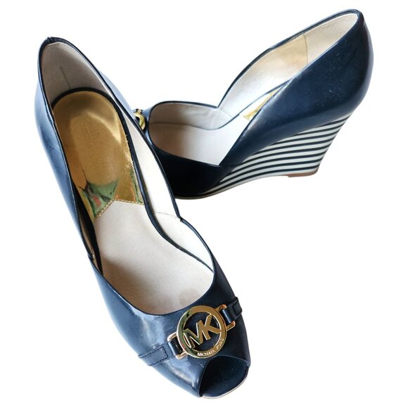 Michael Kors Women's Wedge Heels Navy Blue Patent Leather Size 7M - Picture 1 of 10